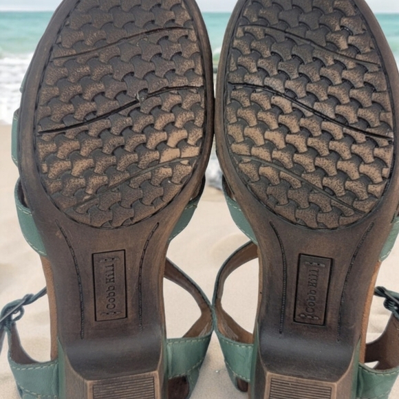 Cobb Hill by New Balance women's 6W Aubrey sandle. Great shoes for work … - Picture 2 of 12